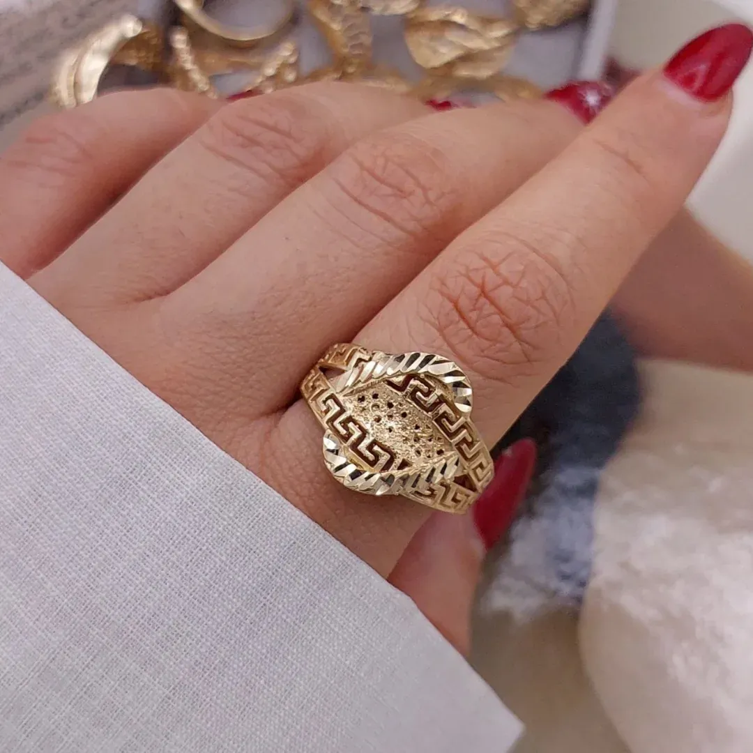 انگشتر طلاروس